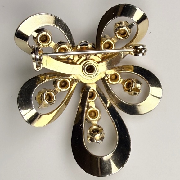 Black Cameo Brooch - Picture 7 of 9